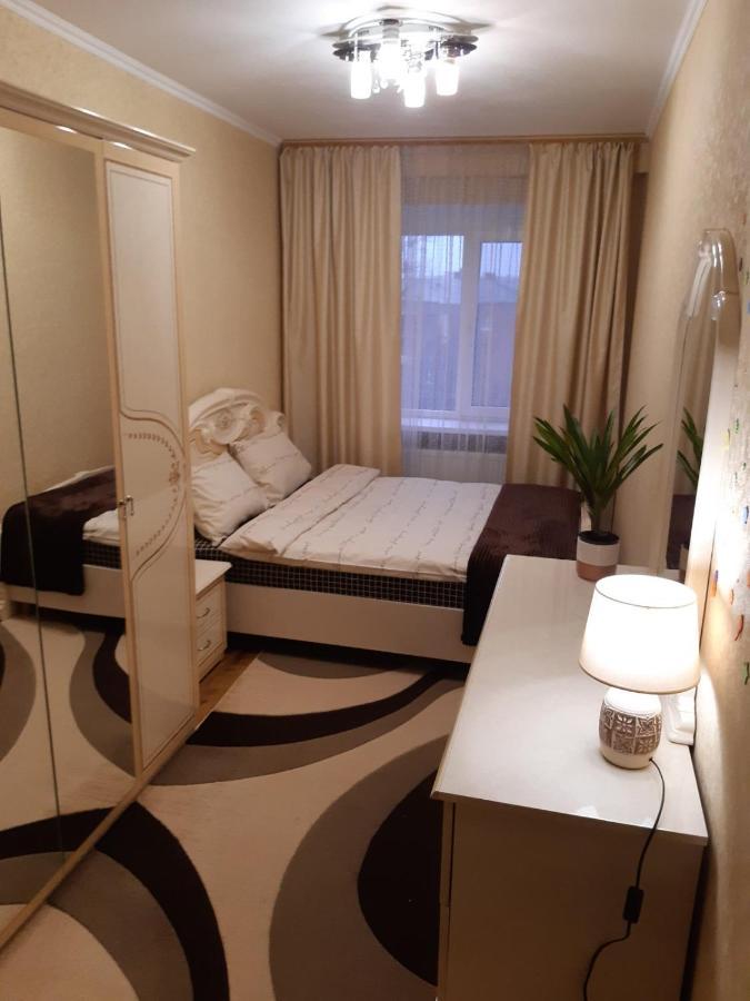 Двокімнатна Apartment Шепетовка Екстериор снимка