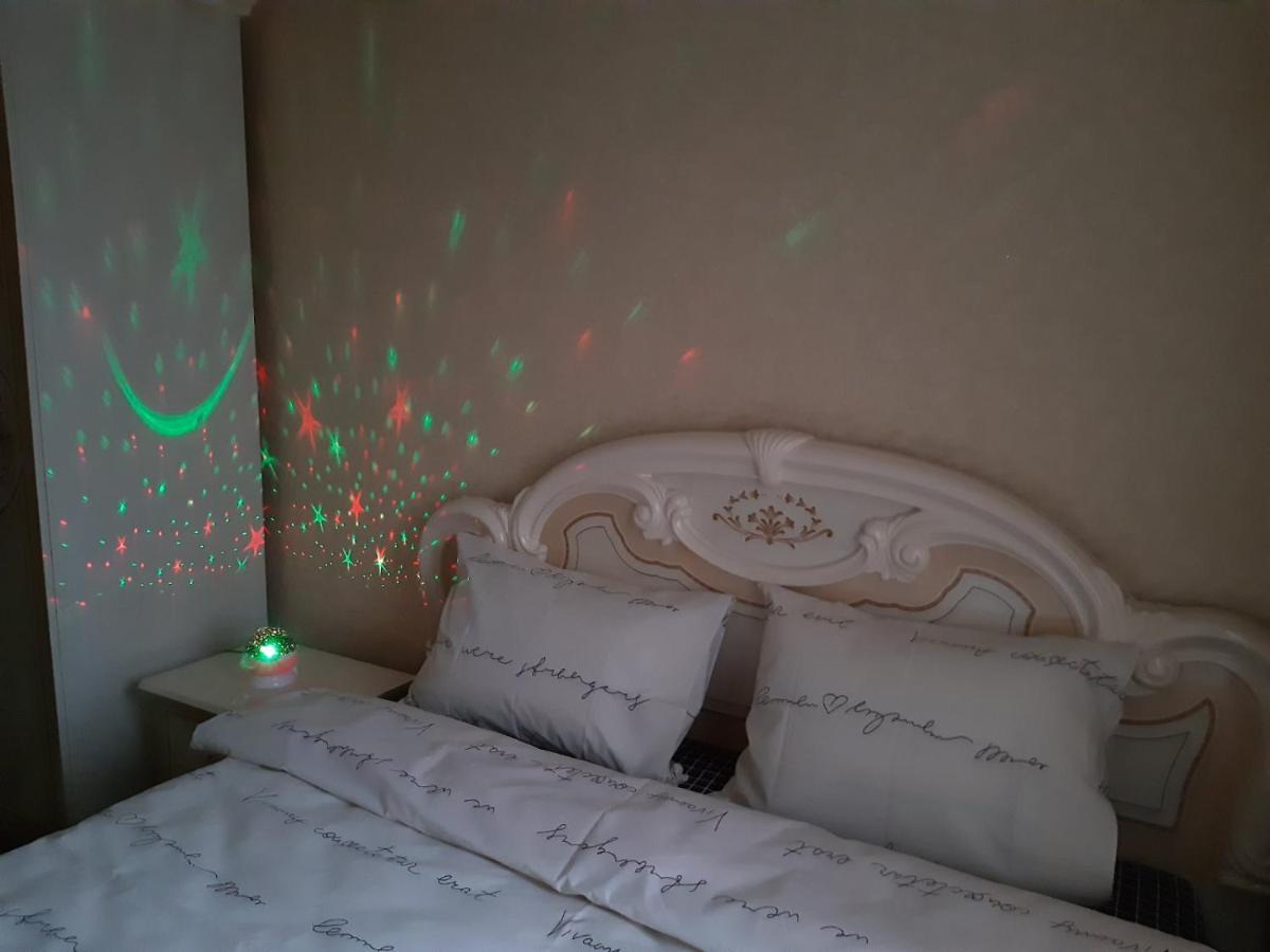 Двокімнатна Apartment Шепетовка Екстериор снимка